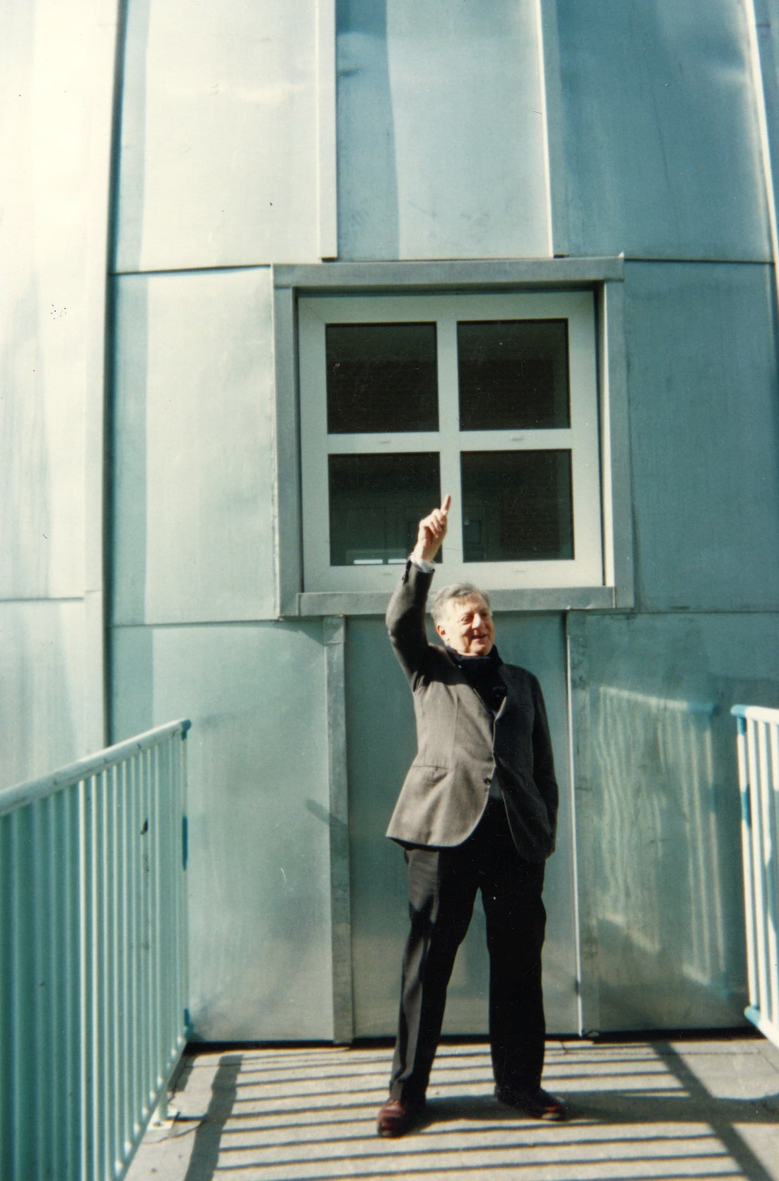 Aldo Rossi on the Cupola, Bonnefanten 1995