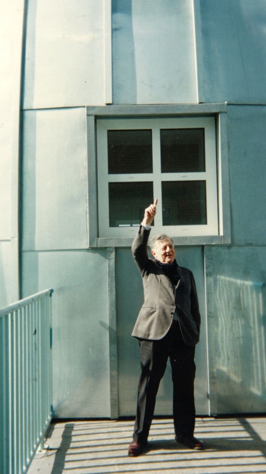 Aldo Rossi on the Belvedère of Bonnefanten, 1995. Photo Cristiano Urban