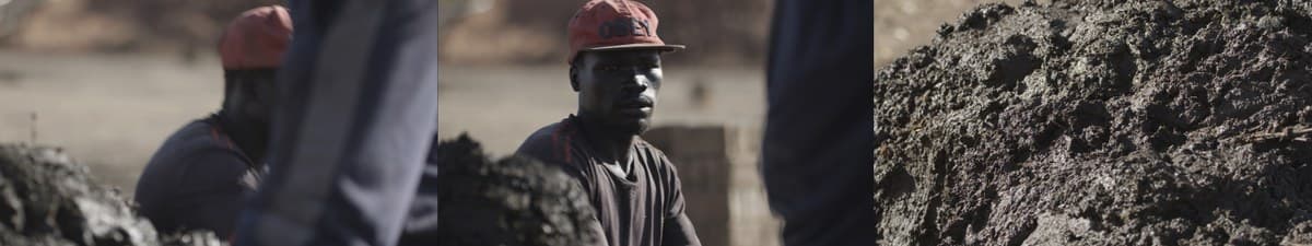 Beelden: Ali Cherri, Of Men and Gods and Mud, 2022, drie-kanaals video-installatie, duur: 20 min. Courtesy de kunstenaar.