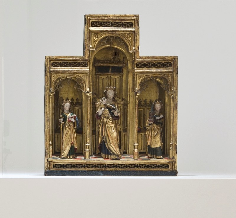 Huisretabel met de Madonna en de Heilige Catharina en Barbara